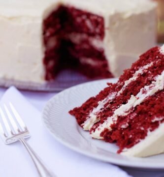 23 recetas de pastel de terciopelo rojo que son tan deliciosas como hermosas